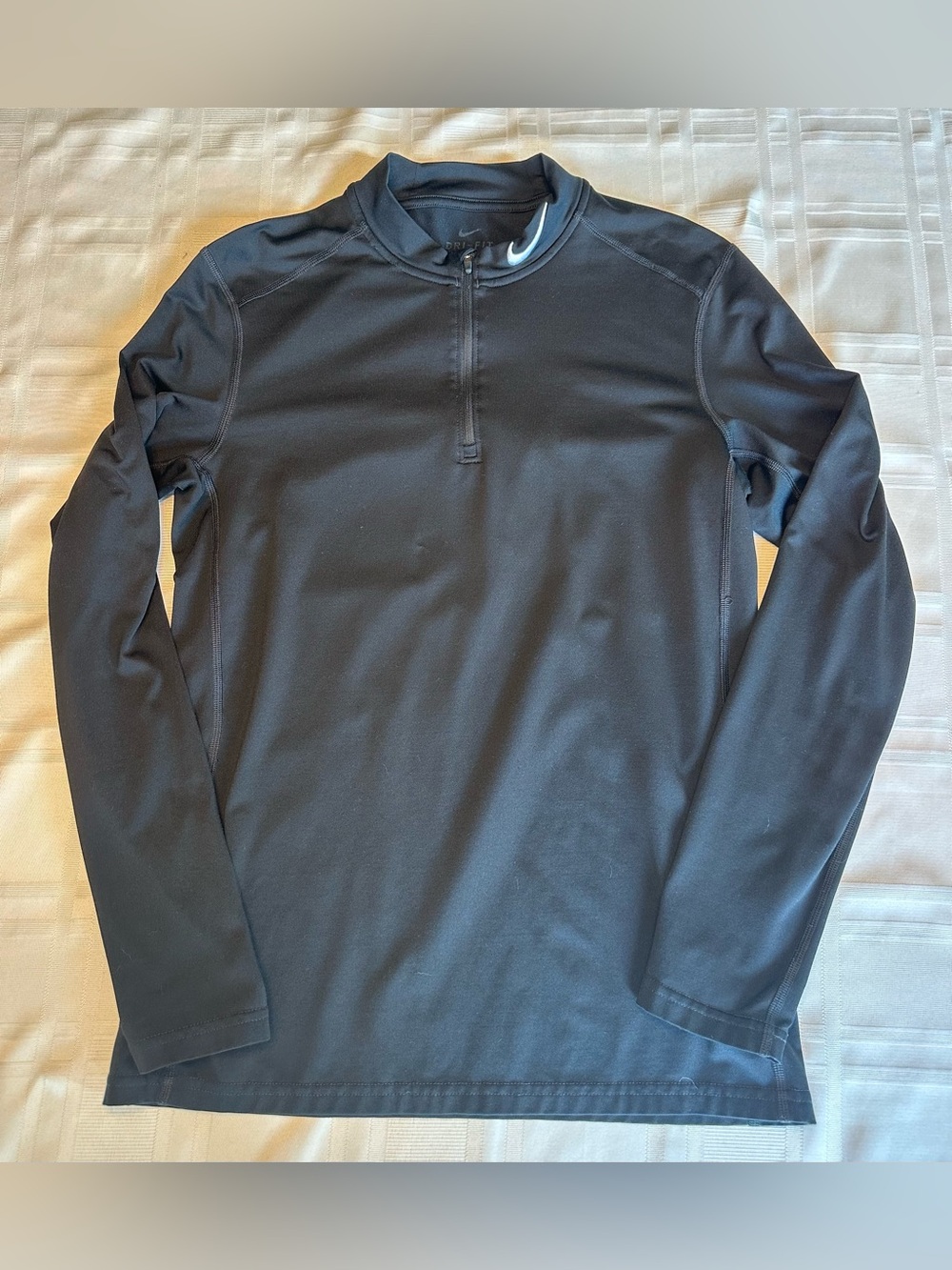 Women’s Nike Pro Dri-Fit Fitted Black shirt Pre-owned size Medium